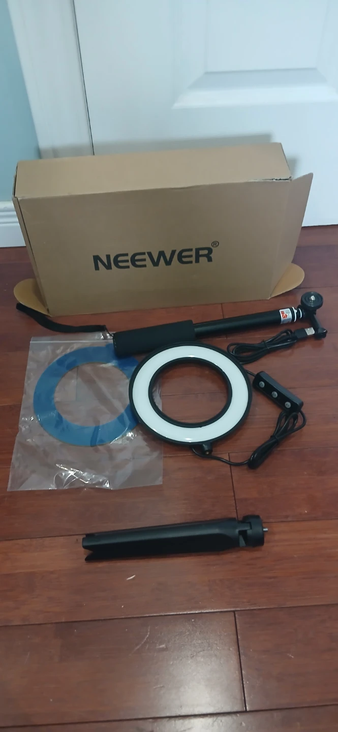 Neewer Ring Light with Extendable Tripod Stand