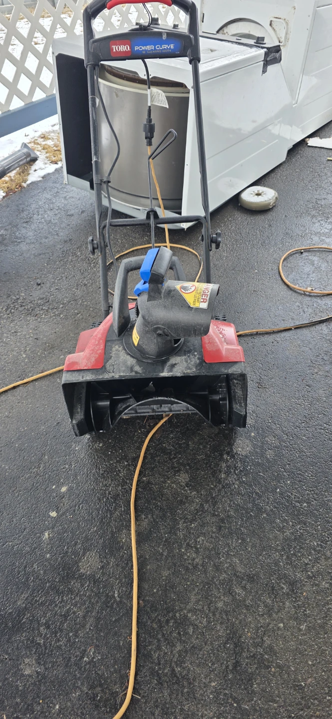 Toro Power Curve Electric Snow Blower