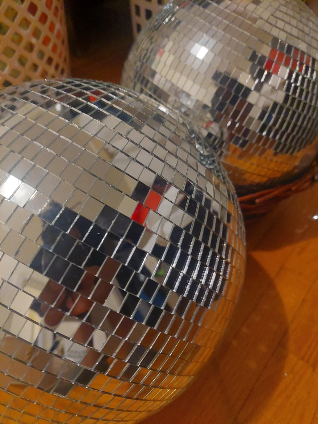 2x Disco Balls - photo 2