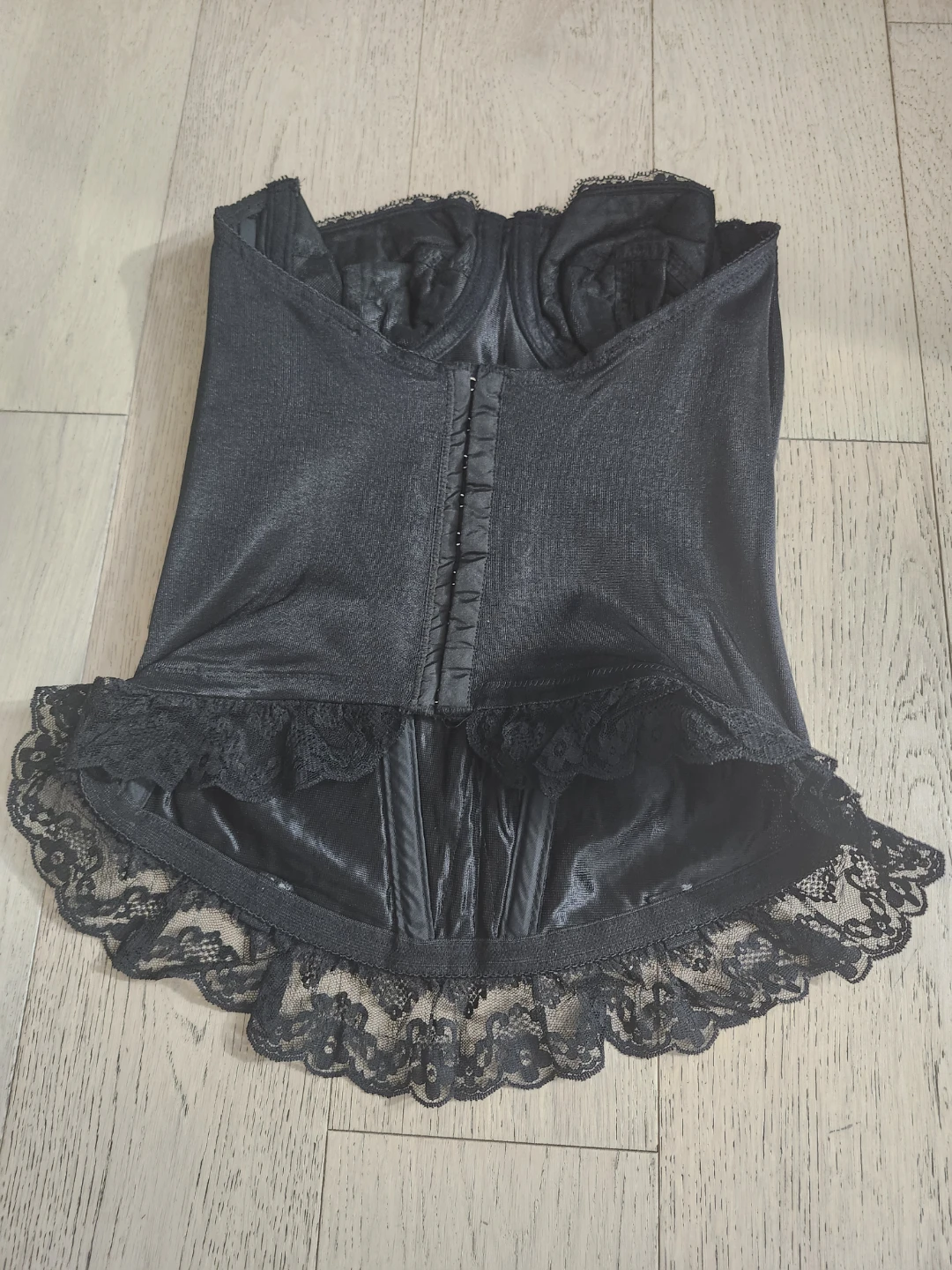 Black Lace Corset - photo 2