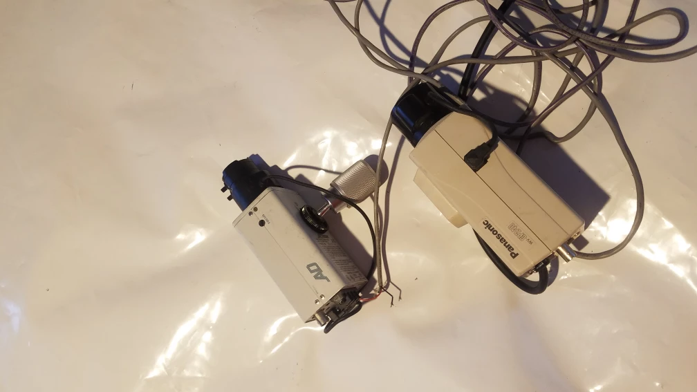 Panasonic WV-CP240 and AD Monochrome CCTV Cameras (Set of 2) - photo 4