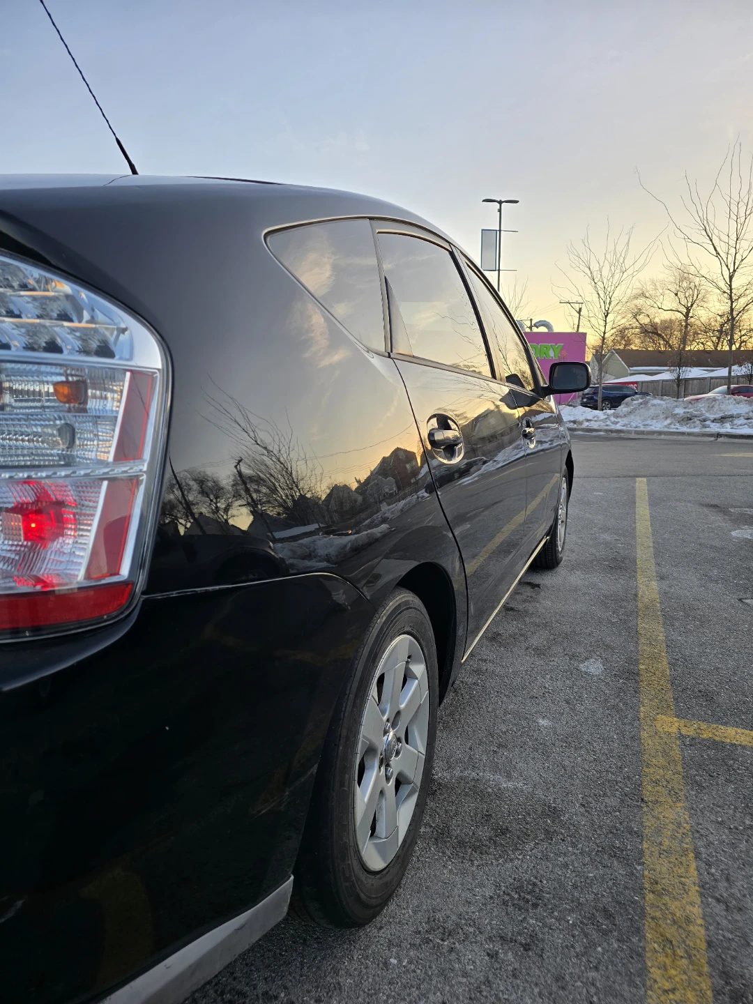 2008 Toyota Prius · Limited Touring Hatchback 4D - photo 4