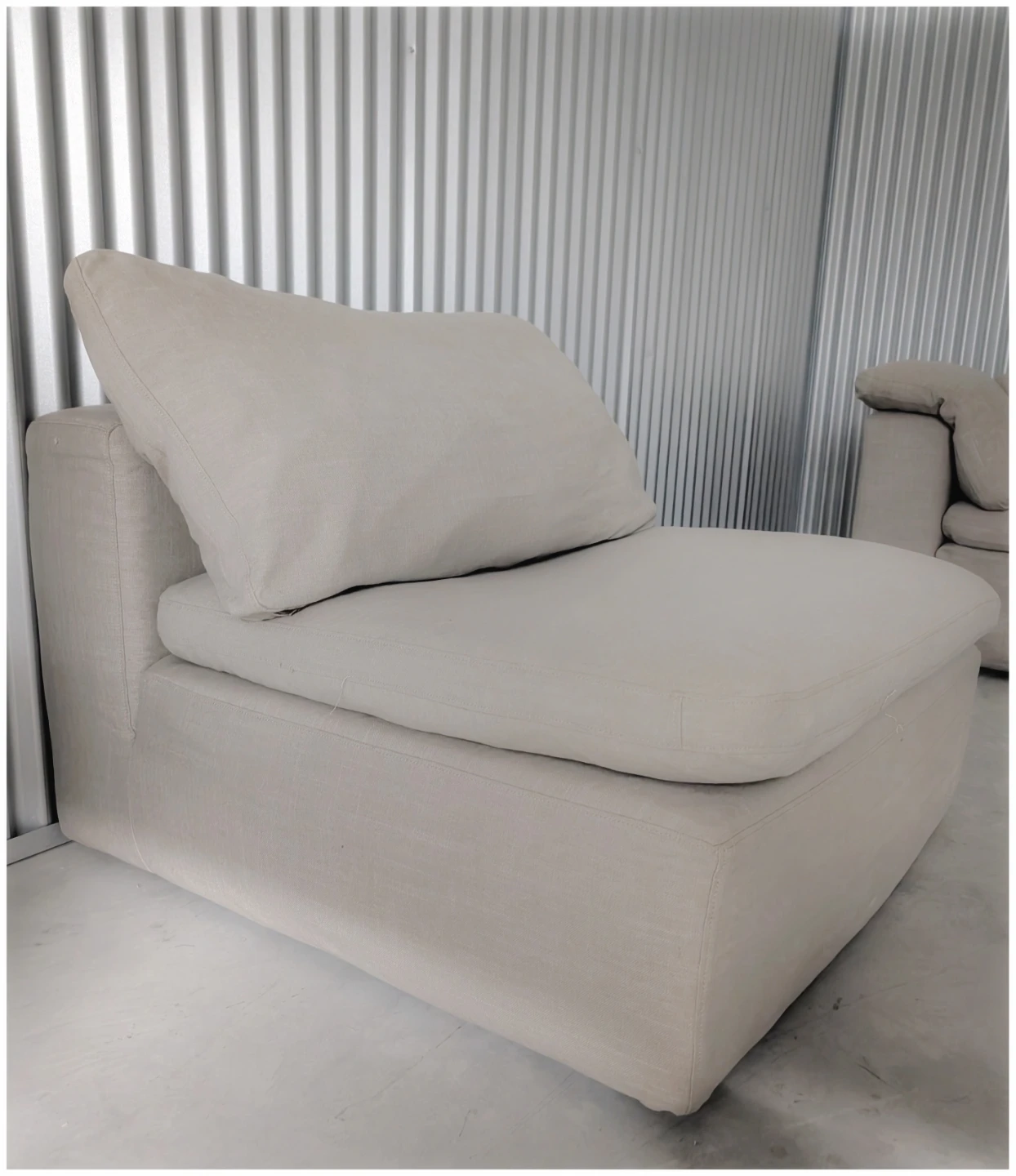 Armless chair by Sundays