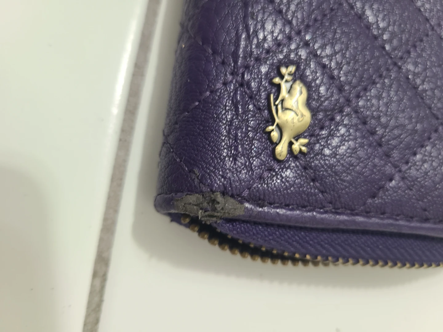 Roots Quilted Zip Around Wallet - photo 3