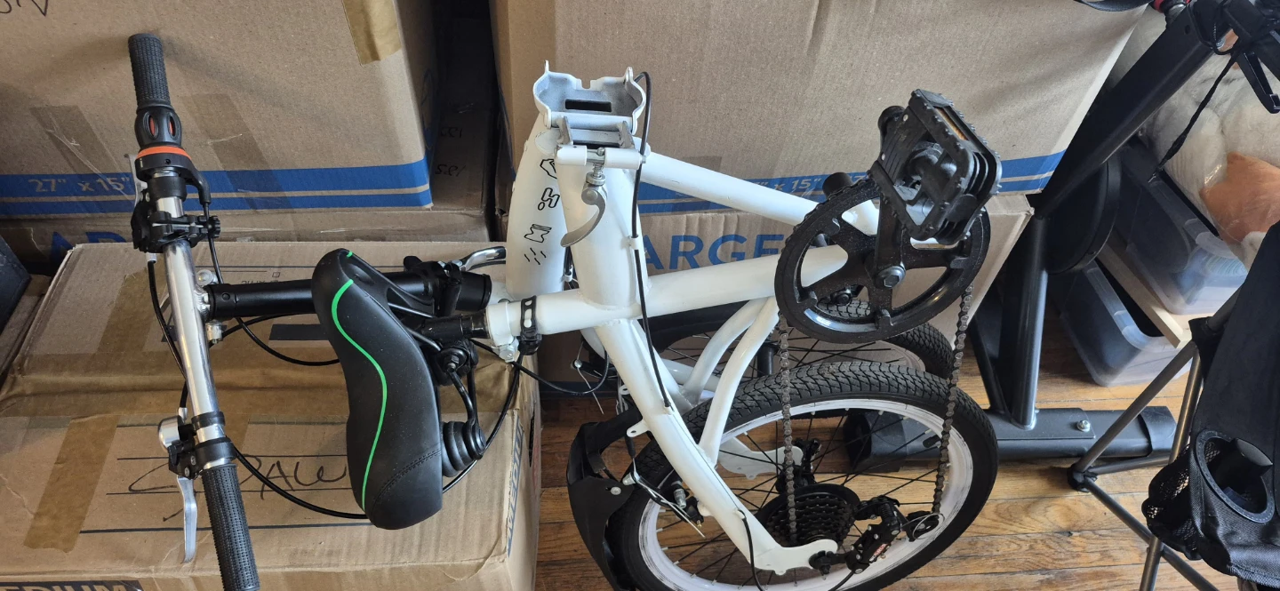 White Folding Bike - photo 4