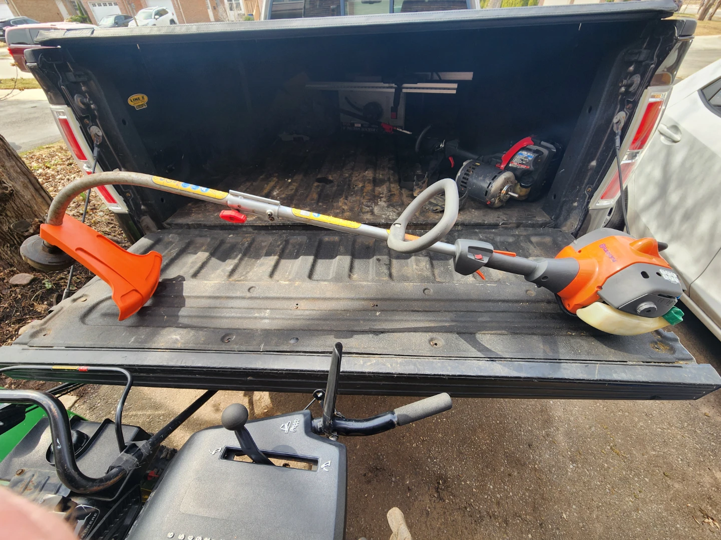 Husqvarna 128CD 2-Stroke Gas Trimmer - photo 2