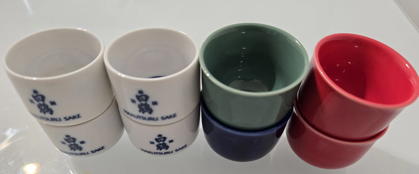 Cute Kitchenware Bundle (Sauce Bowls, Sake Cups, Utensils) - photo 5