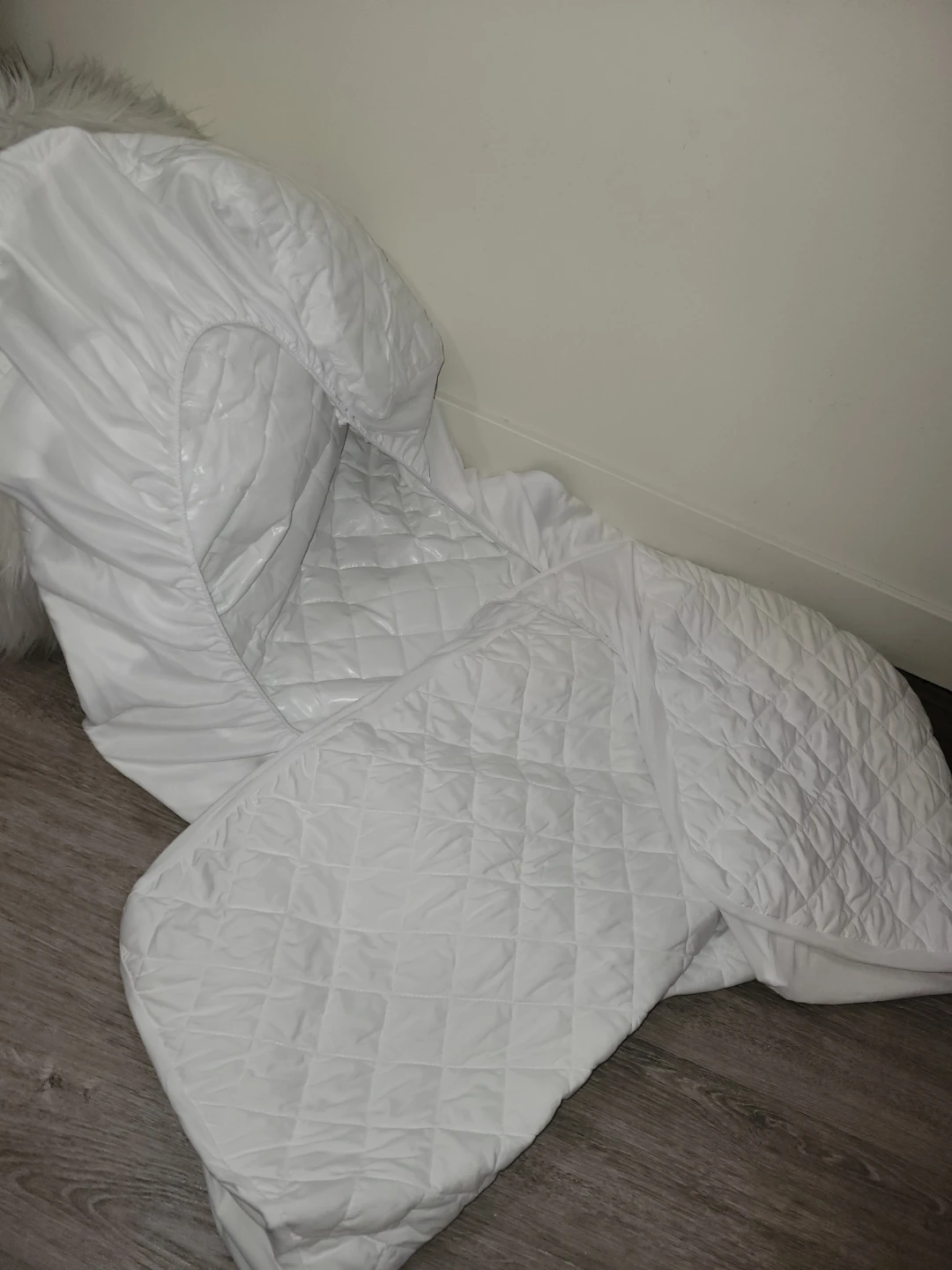 NEW - Crib Mattress Protector x2 - photo 3