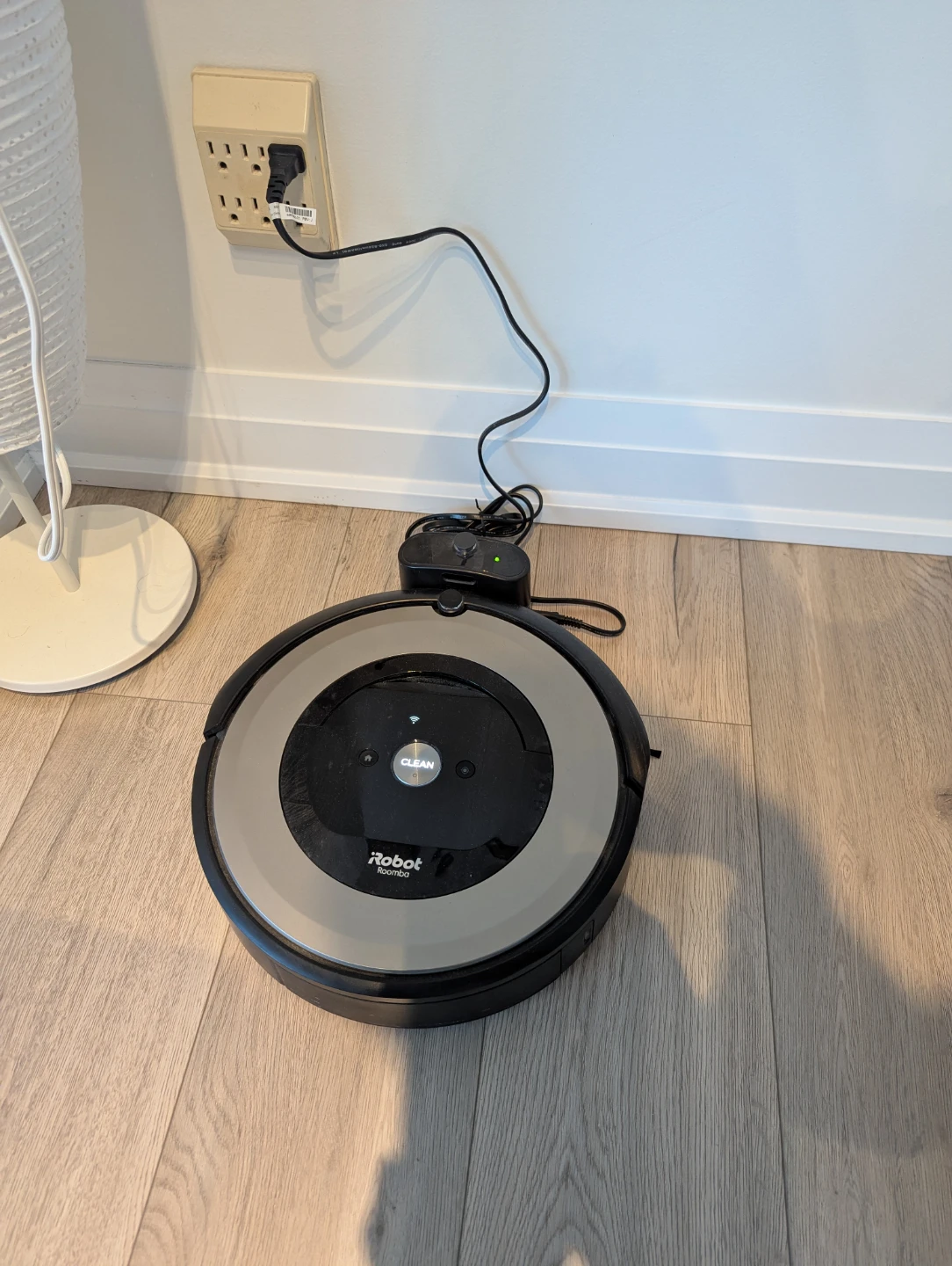 iRobot Roomba 692 Robot Vacuum