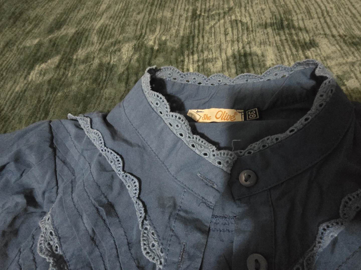 She Olive Blue Lace Detail Button-Up Shirt Size 38 - photo 3