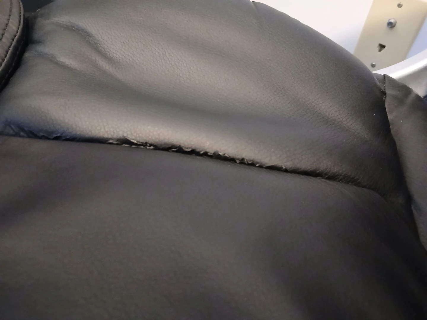 Sealy Black Executive Office Chair - photo 5