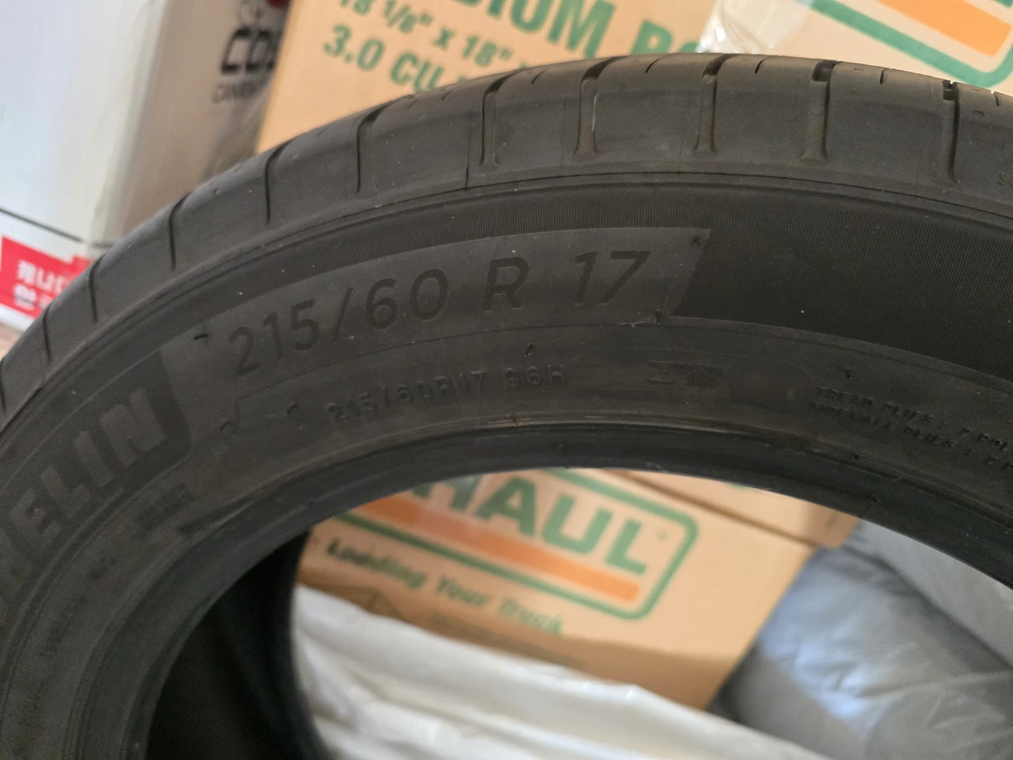 Michelin Primacy All Season Tire 215/60R17 - photo 2