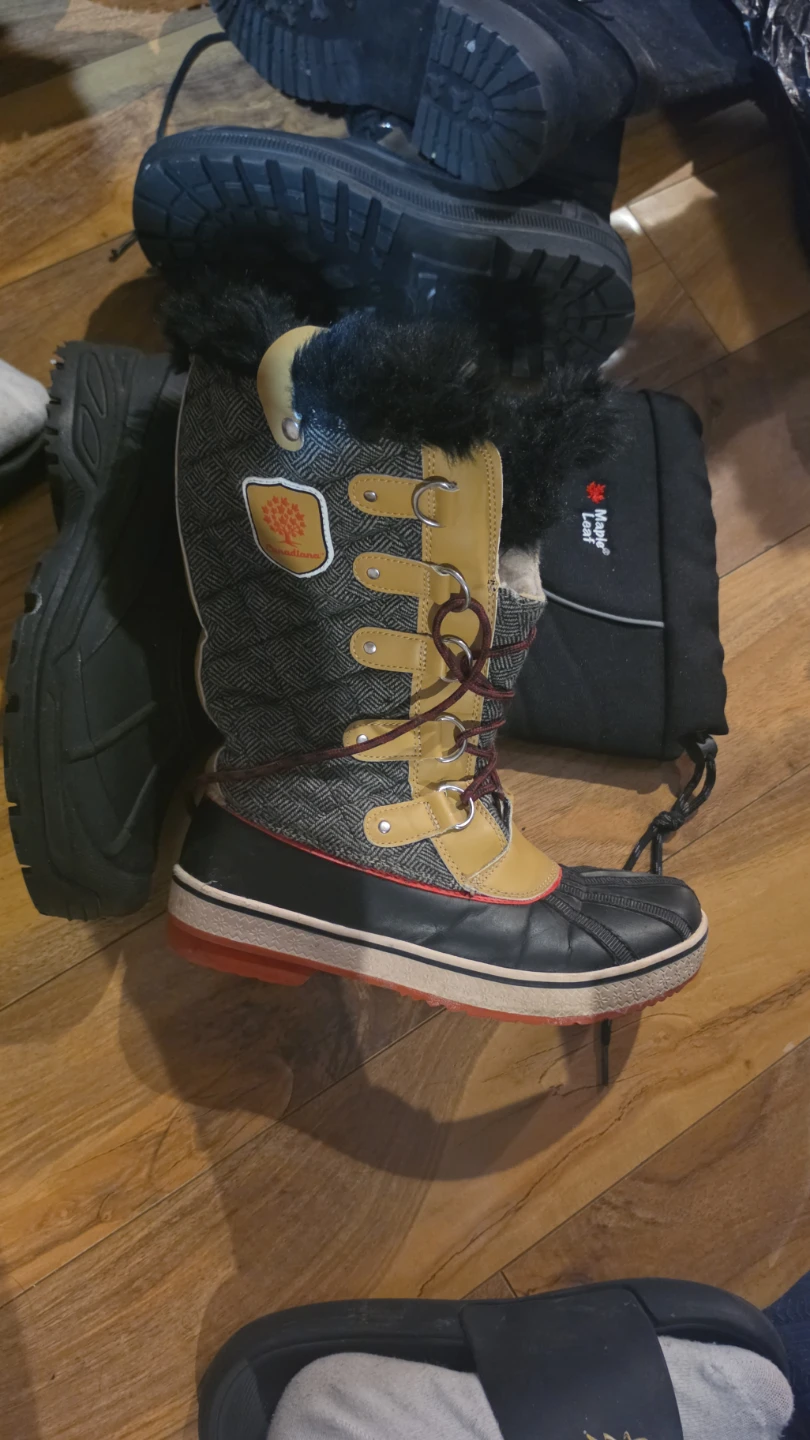 Women's Canadian Made Snow Boots