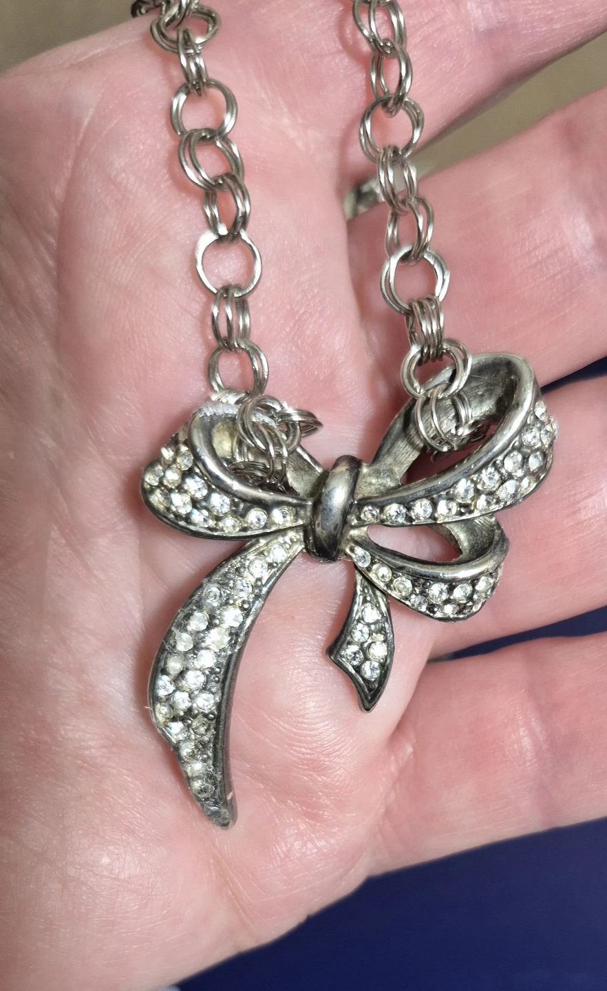 Silver Tone Bow Necklace - photo 2