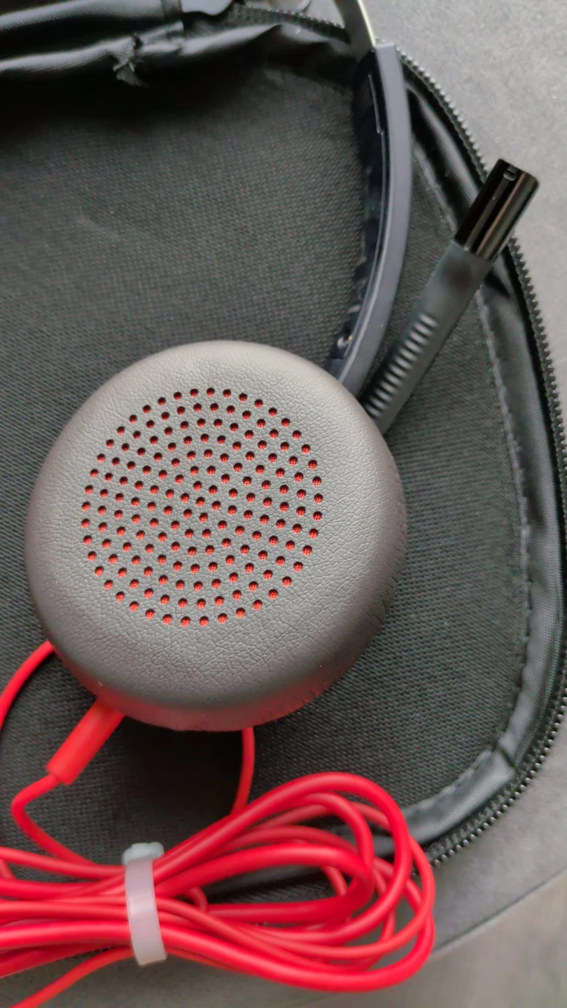 Poly Blackwire 5200 series USB-C headset. - photo 2