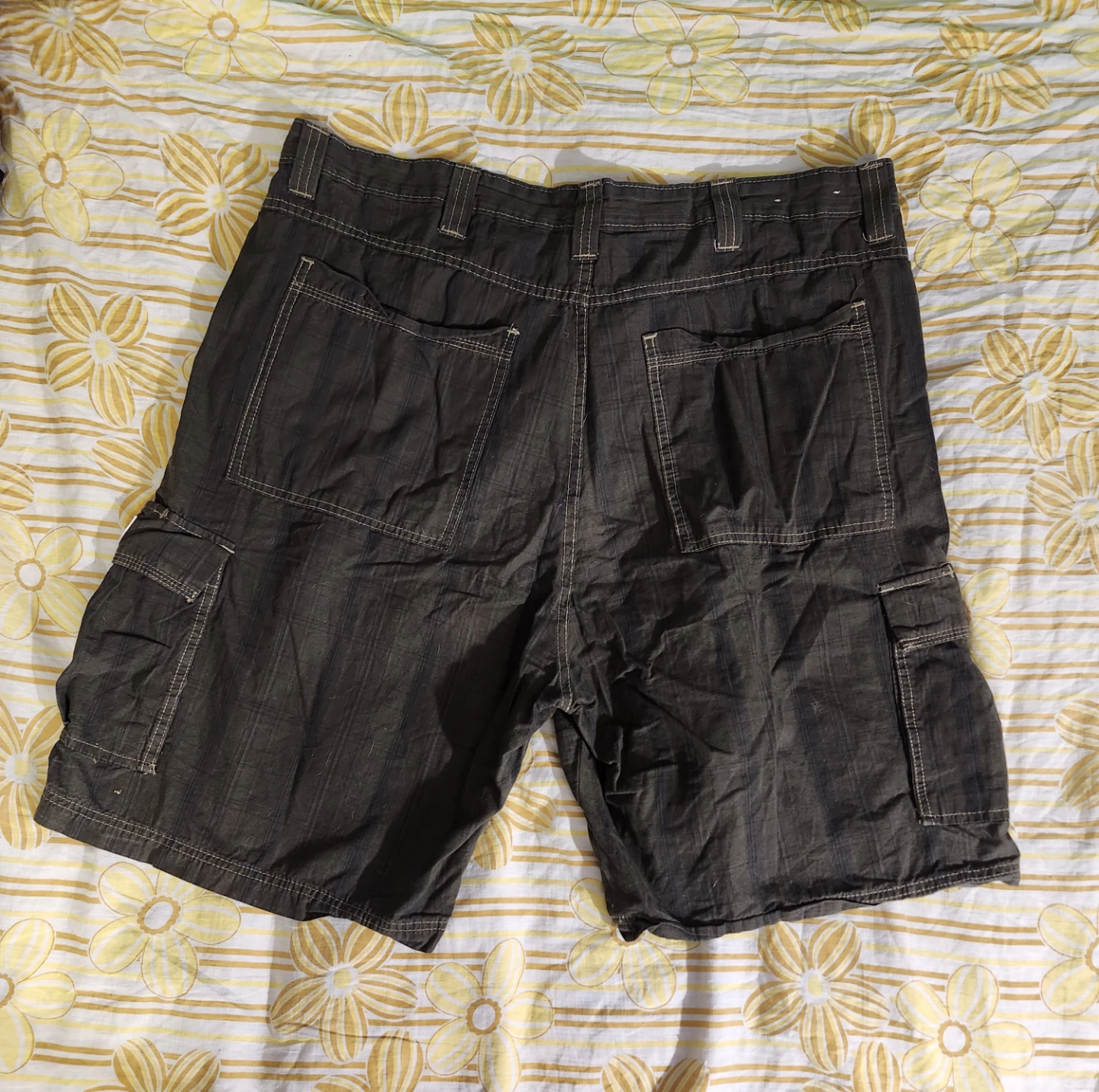 Dark green/brown JNCO cargo shorts - photo 2