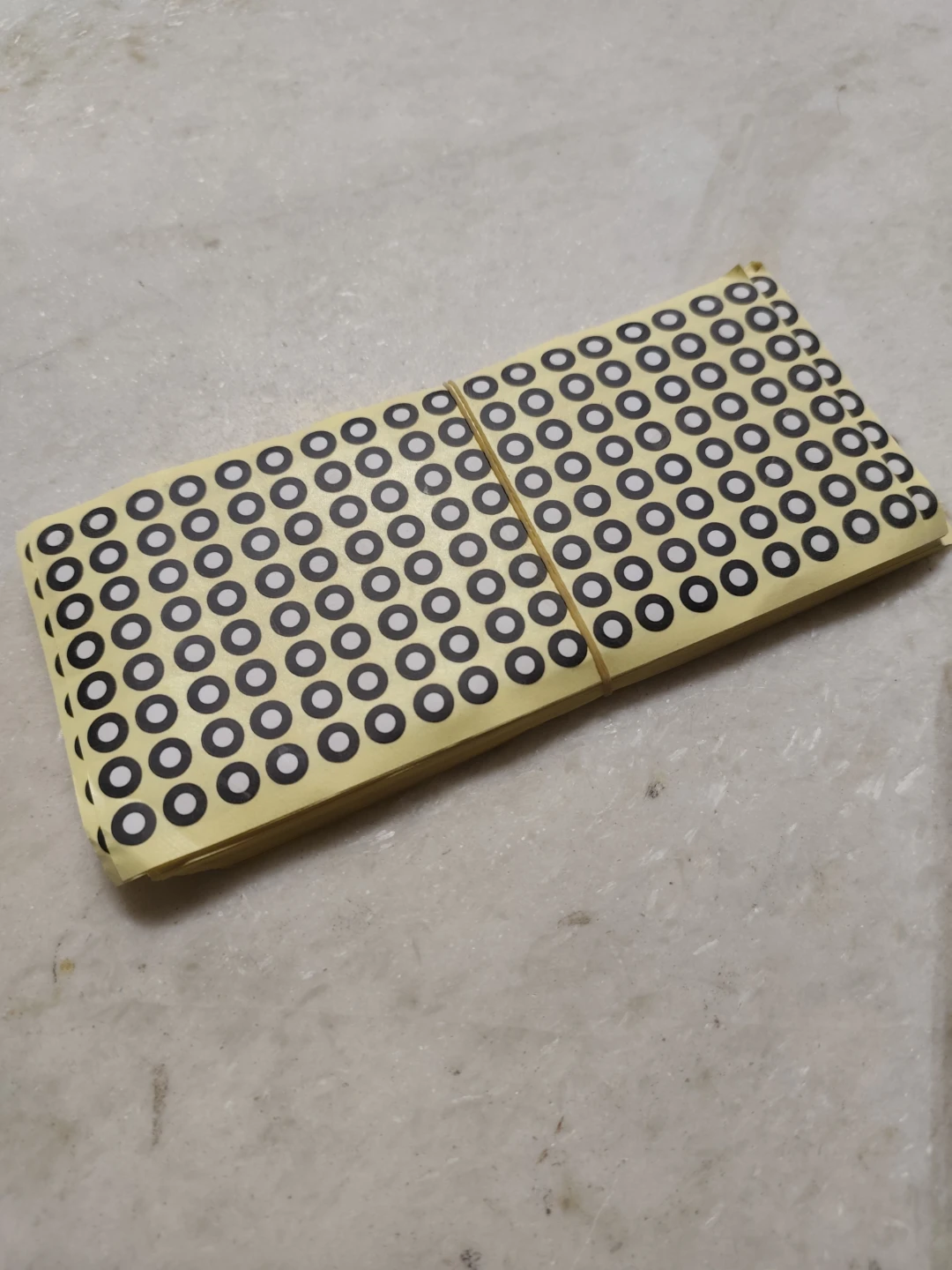 Non reflective scanner Circular Stickers