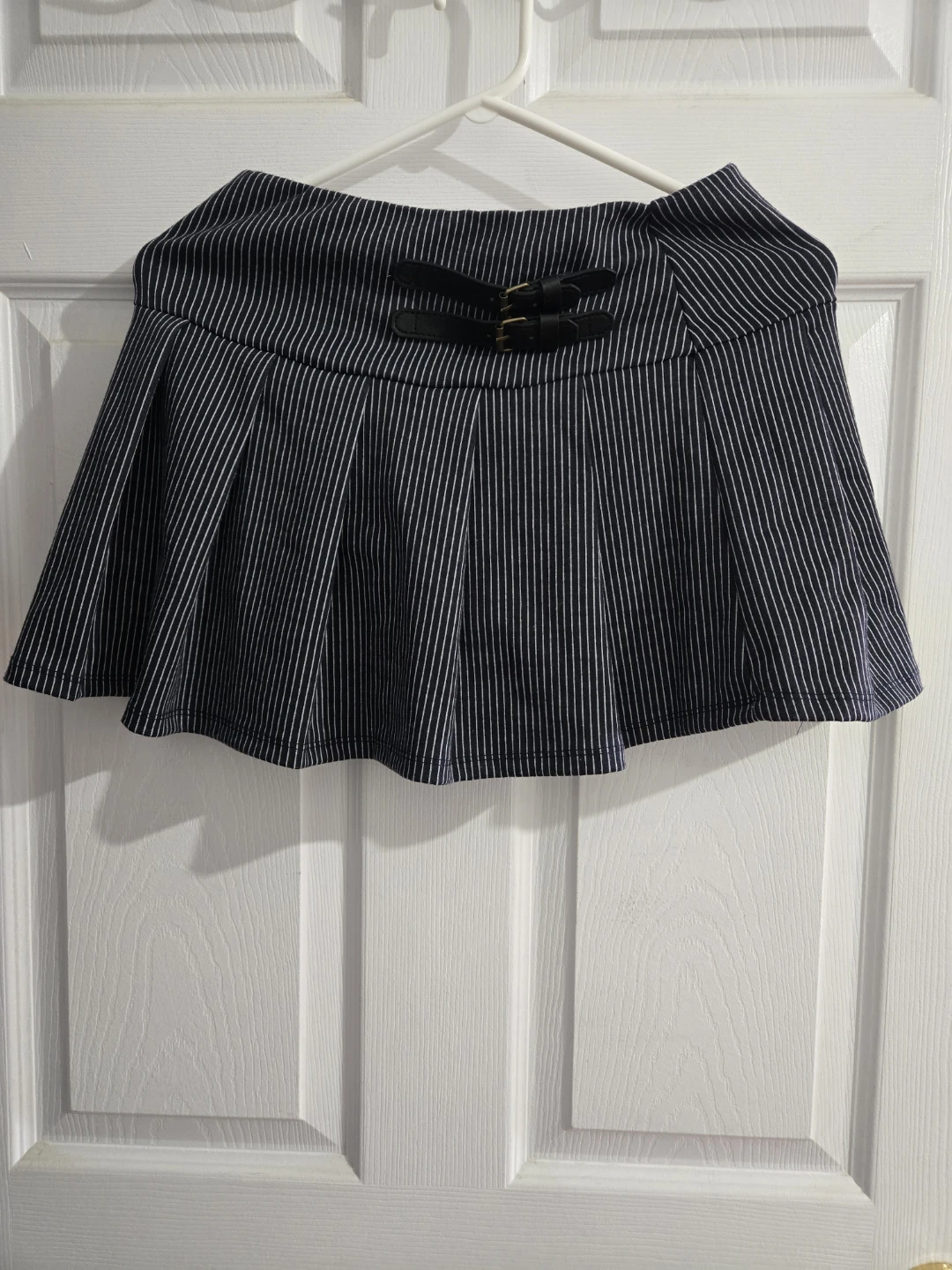 Forever 21 Striped Pleated Mini Skirt Size S