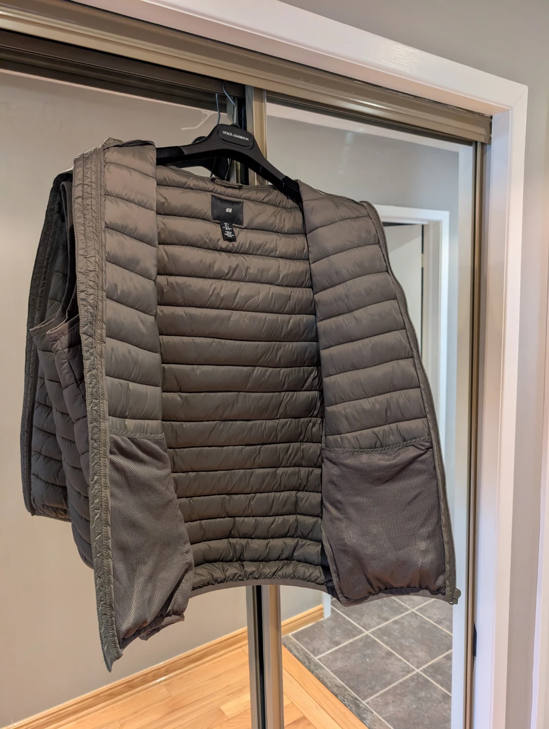 H&M Olive Puffer Vest with Hood -  Size L - photo 2