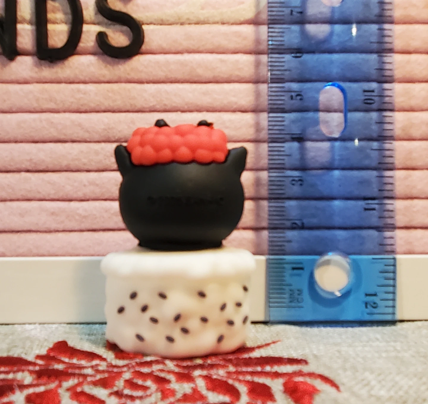 Hello Kitty & Friends Sushi Figure - Badtz Maru - photo 3