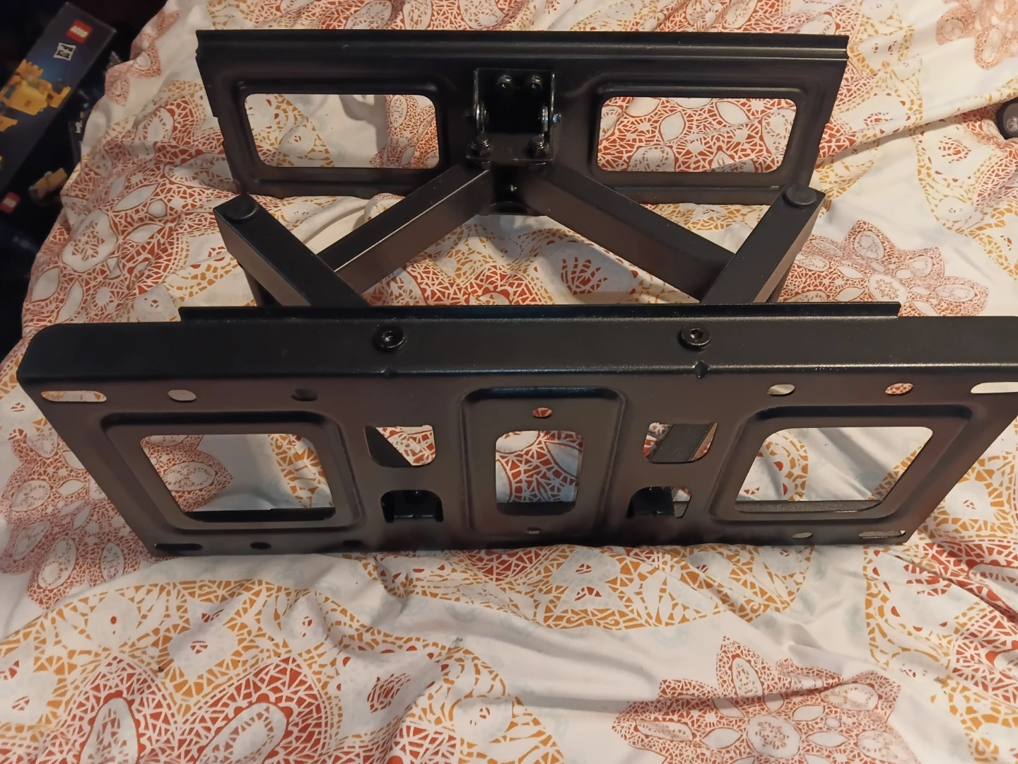 BESTQI Full-Motion TV Wall Mount - PSMFK4