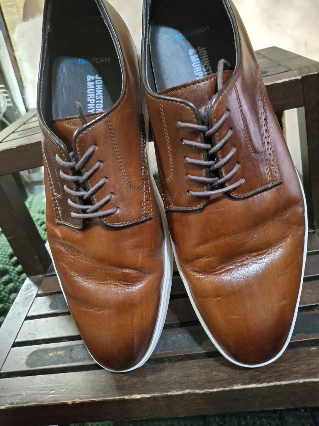Johnson& Murphy  dress sneakers