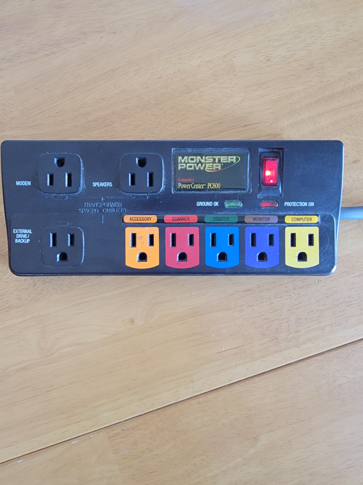 Monster Power PowerCenter PC800 Surge Protector - photo 4
