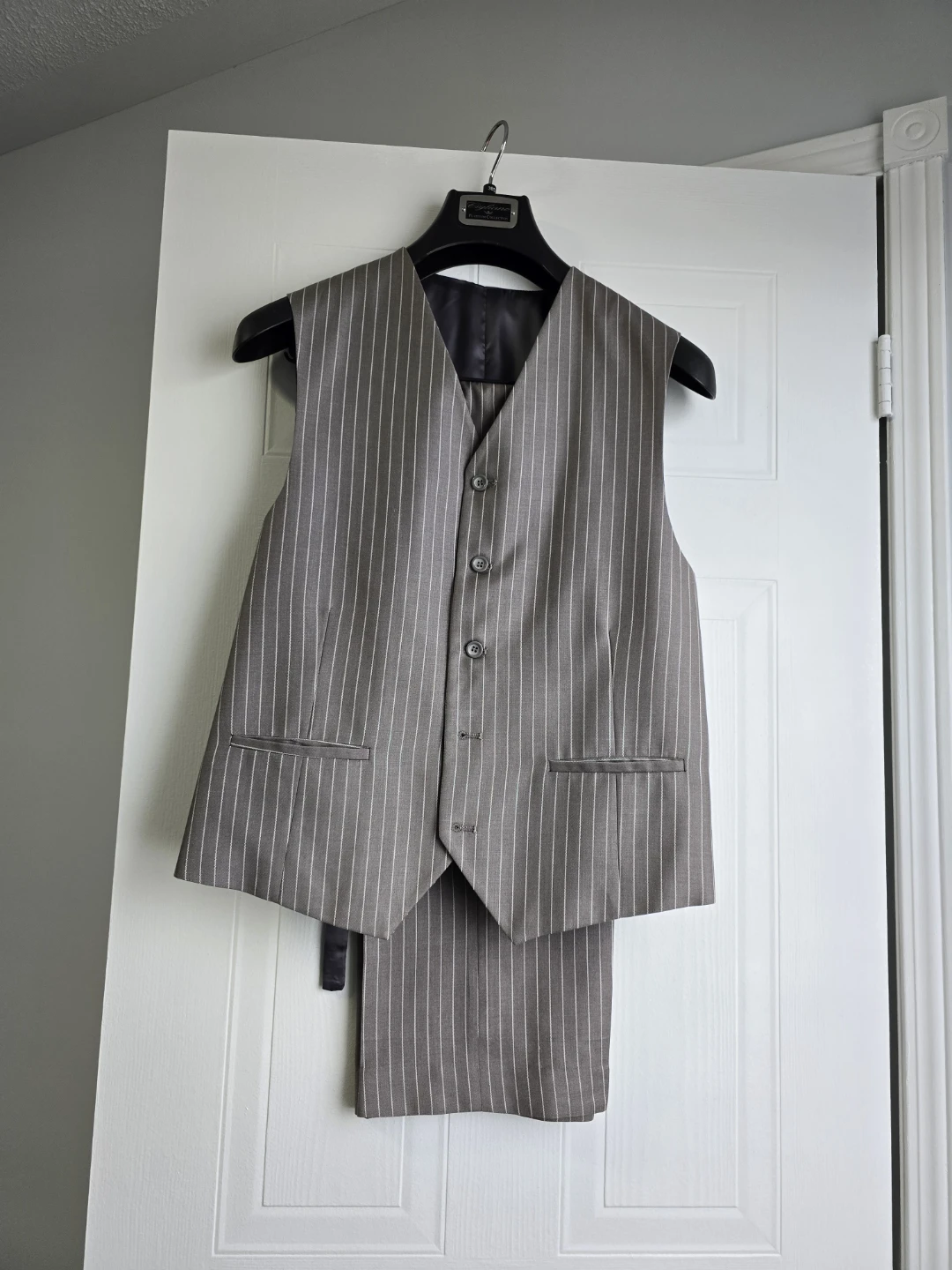 Men's Pinstripe Suit - Jacket, Vest & Pants - photo 2