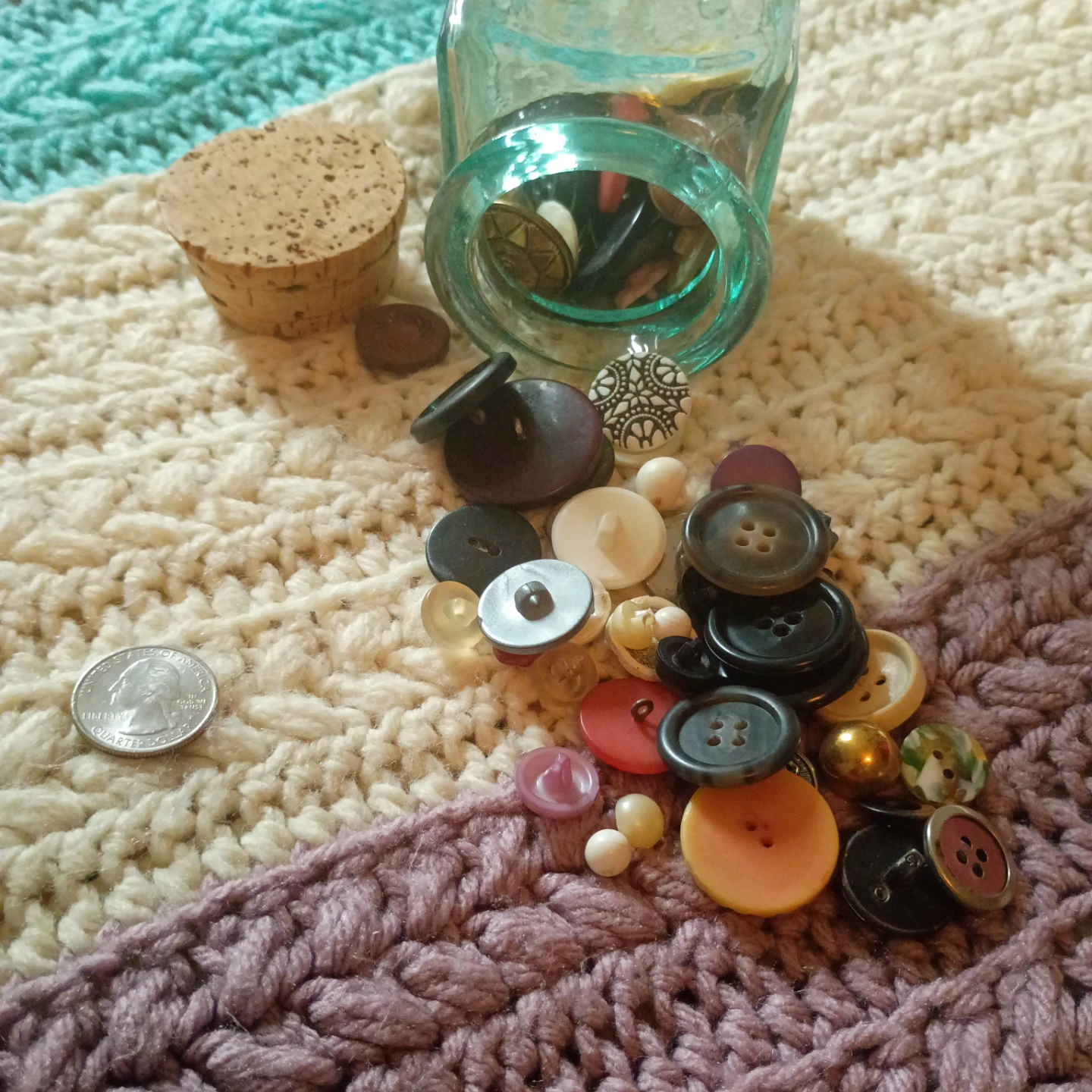 Assorted Vintage Buttons in Glass Jar - photo 3