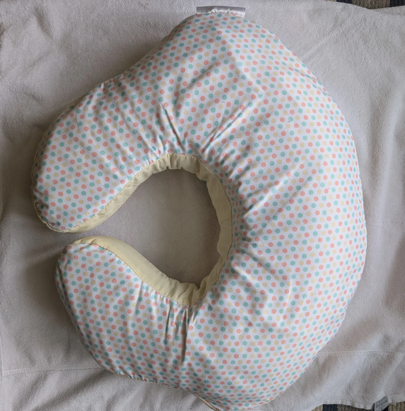 Comfort & Harmony Vibrating Nursing Pillow - photo 2