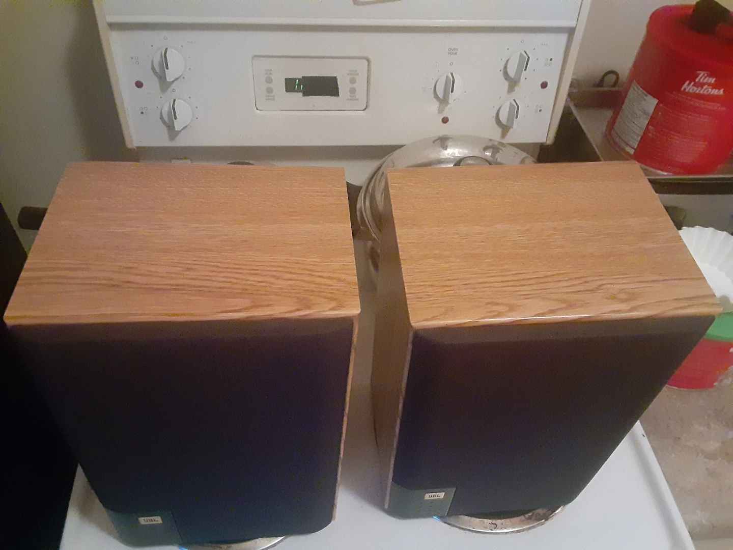Pair of JBL Bookshelf Speakers - photo 2