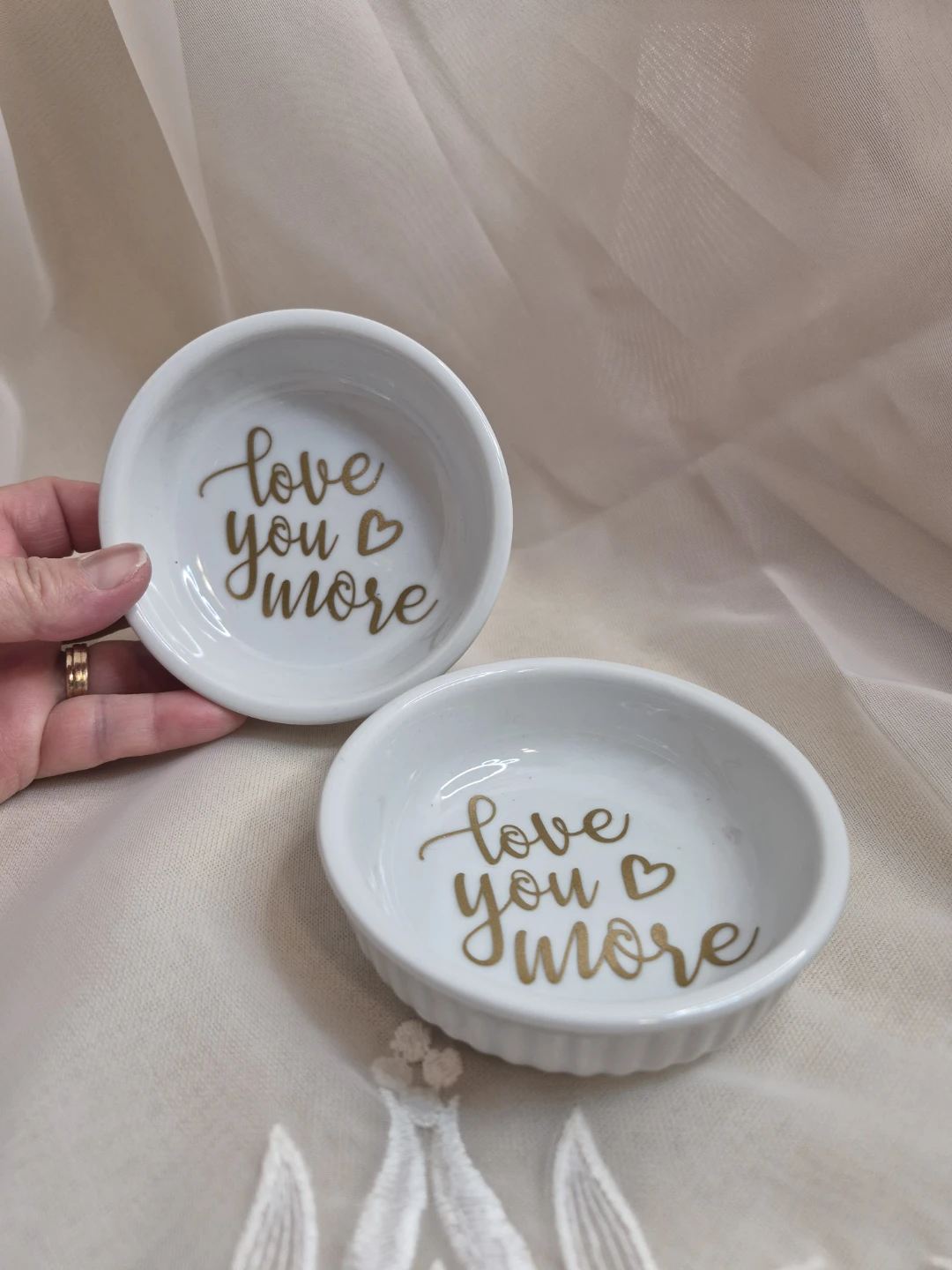 Pair of Ceramic 4" x 1 1/4" Trinket Catch All etc. Dishes - photo 5