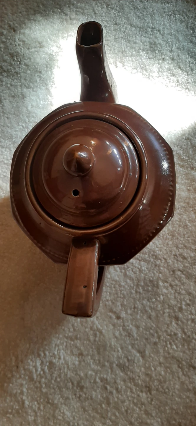 Brown octagon shaped teapot-Japan - photo 2