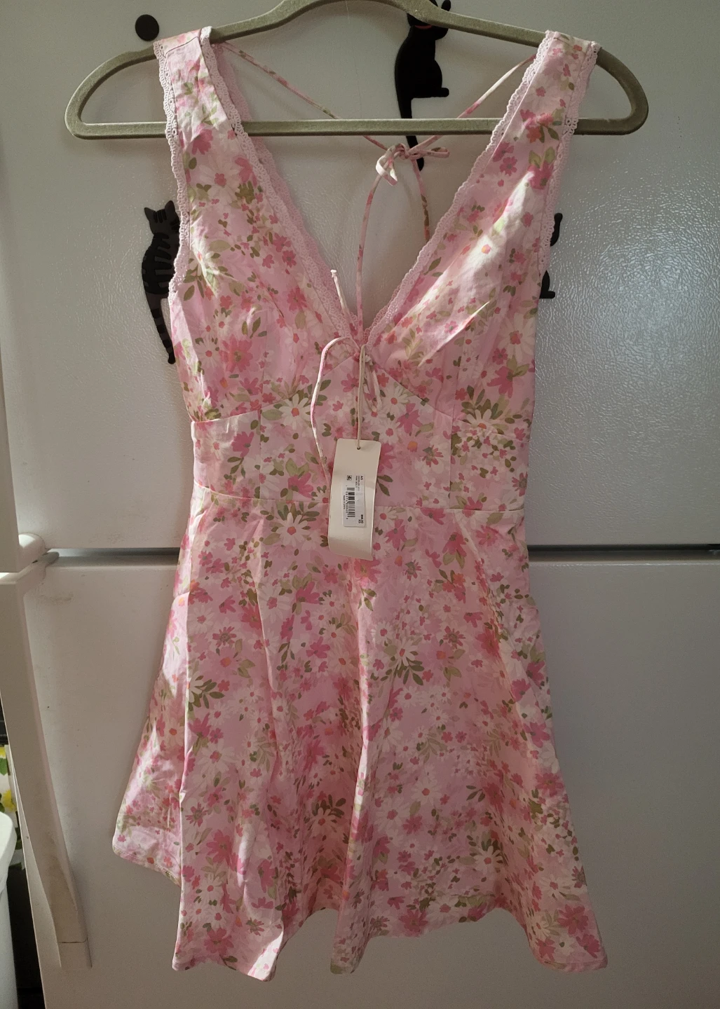 Size xs. Fits like 00. Floral dress. New with tags - photo 2