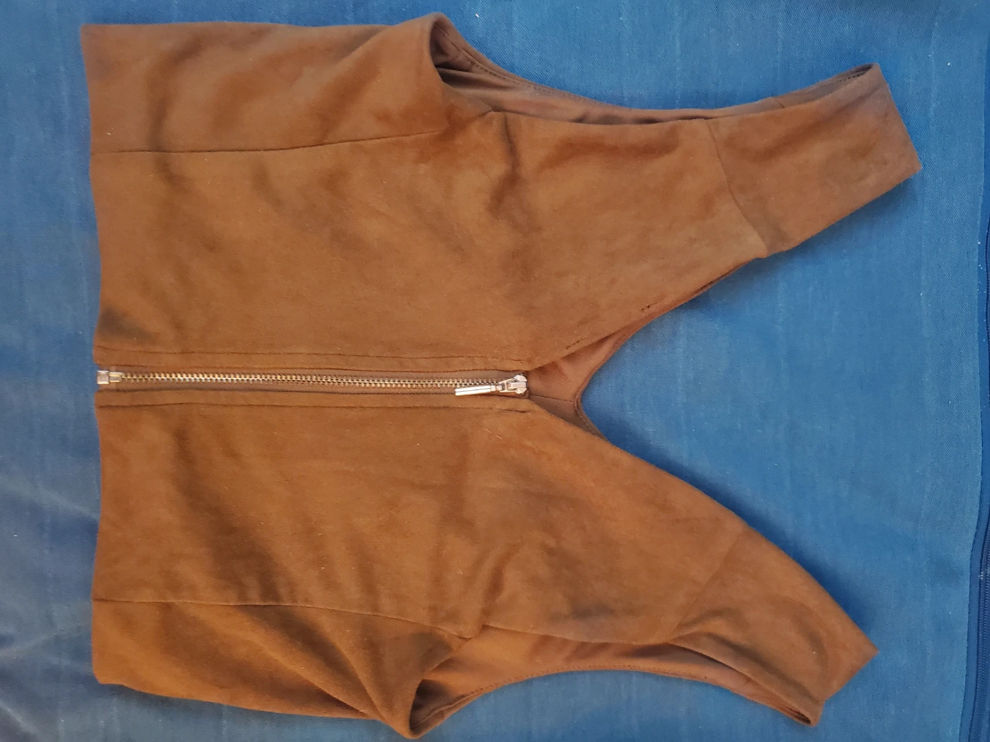 Dynamite S/P Brown Suede-Like Zip-Up Vest - photo 2