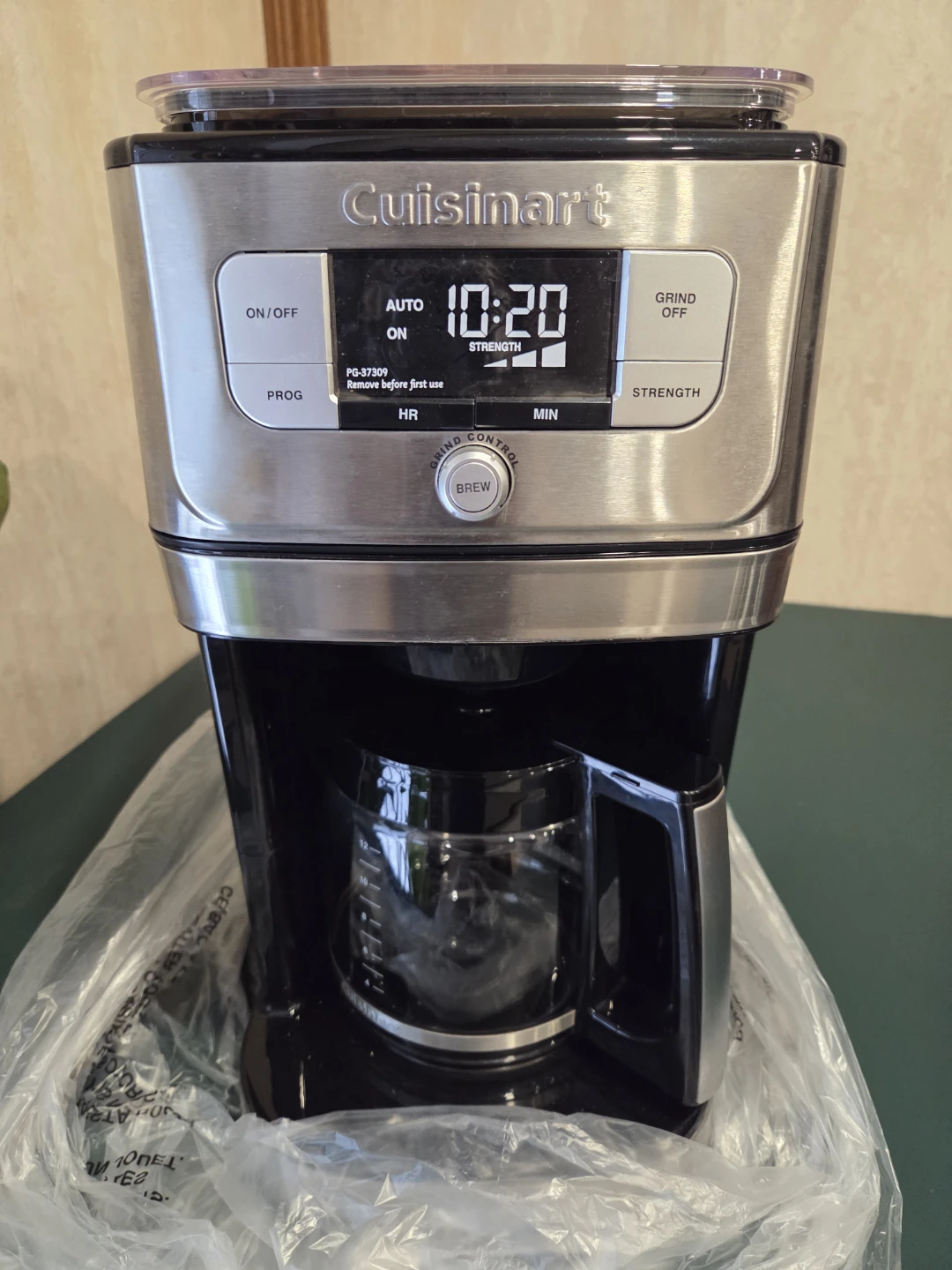 Cuisinart 12-Cup Coffeemaker DGB-800 Series - photo 2