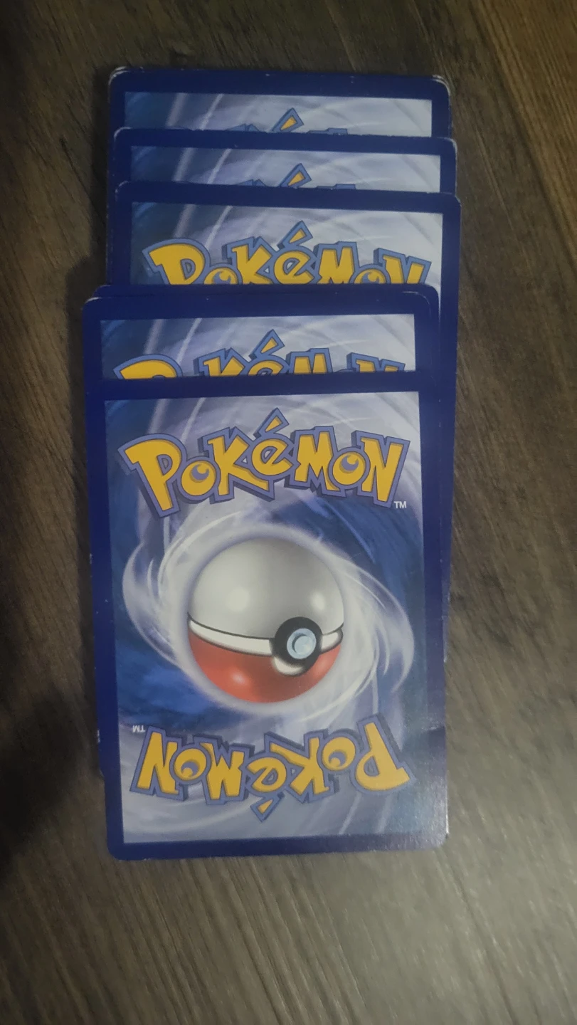 Pokémon Trading Cards Bundle - photo 2