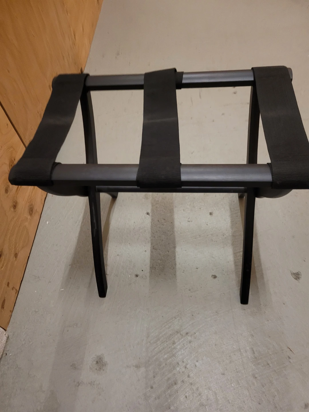 Black Luggage Rack