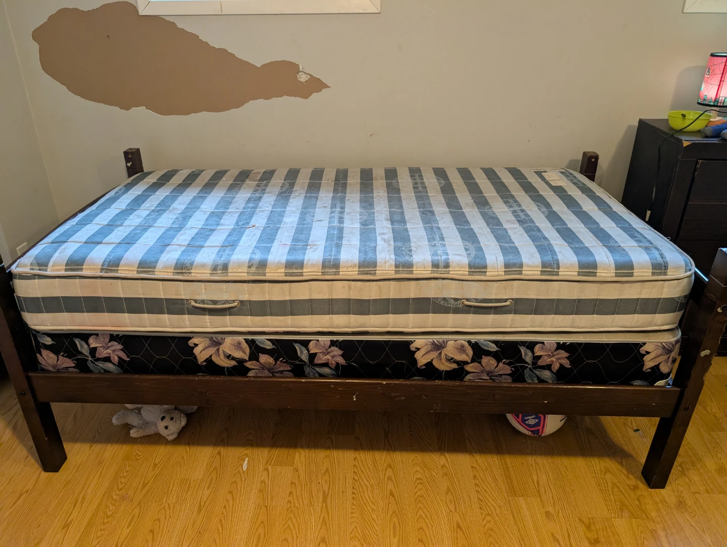 Wooden Twin Bed Frame - photo 2