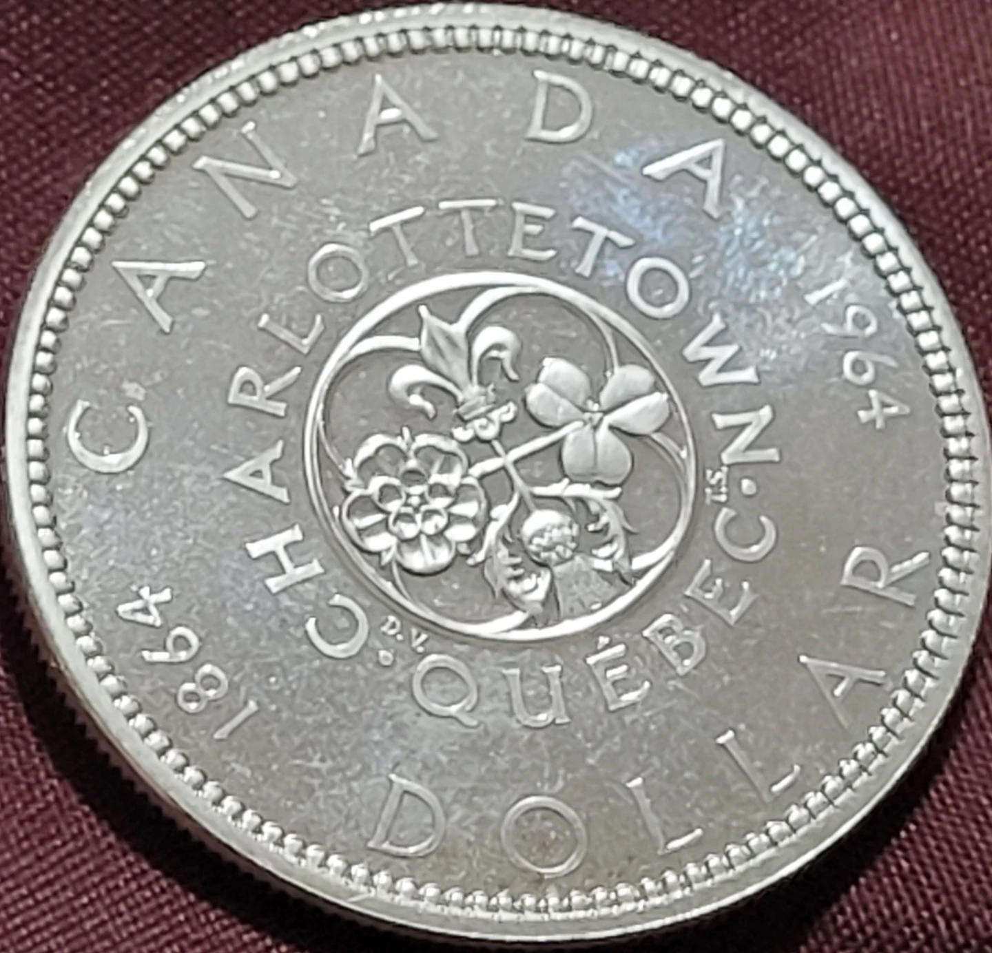 Quebec Charlottetown Commemorative Coin( New Price ) - photo 2