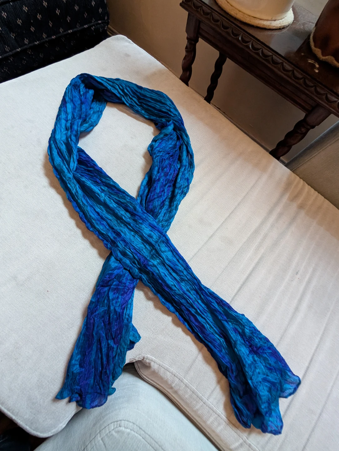 Blue Ombre Crinkled Scarf