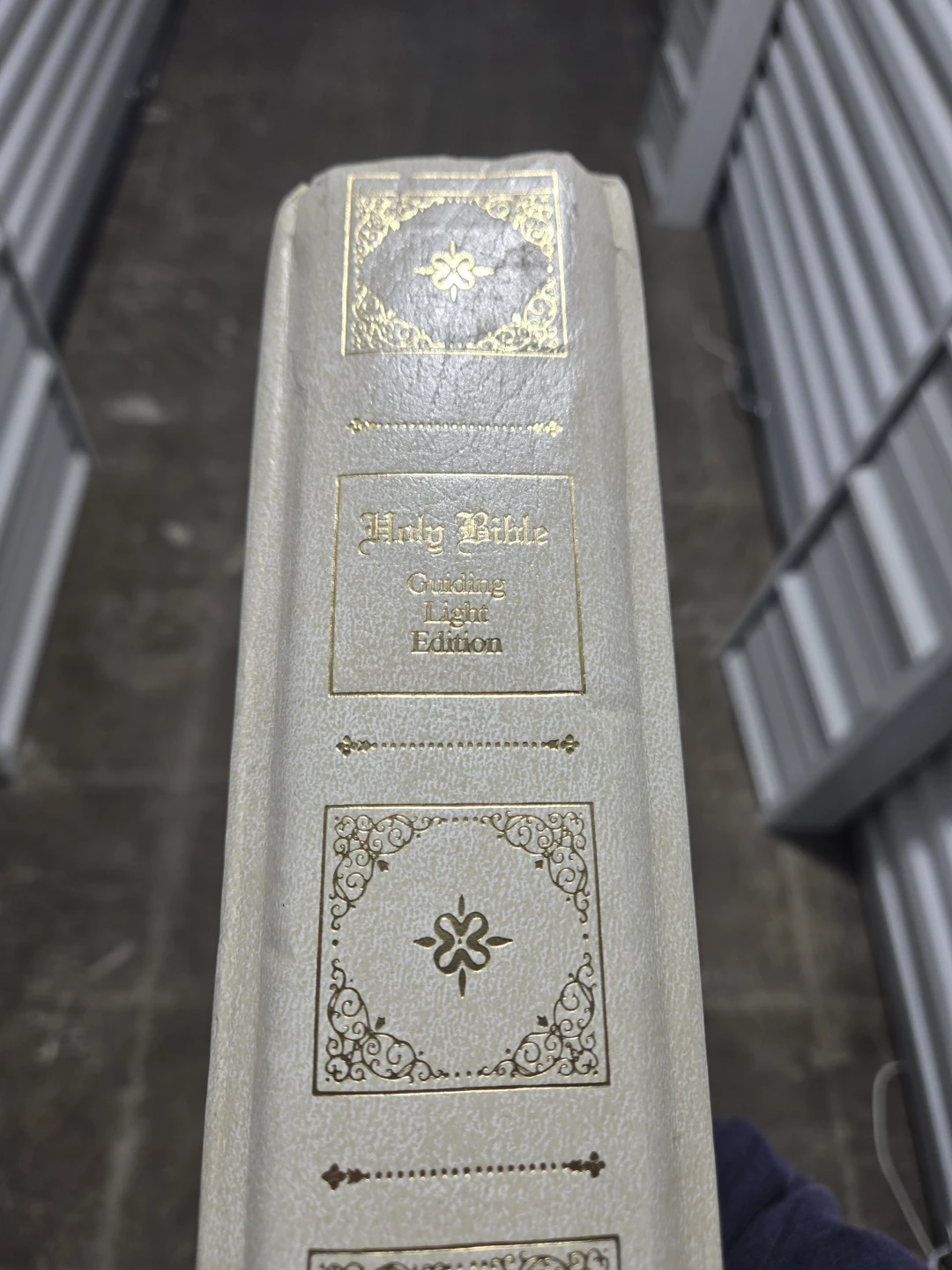 Holy Bible Guiding Light Edition - photo 3