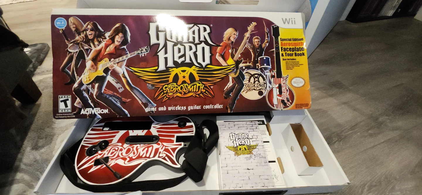 Guitar Hero (Aerosmith)Guitar & two games for Wii - photo 3