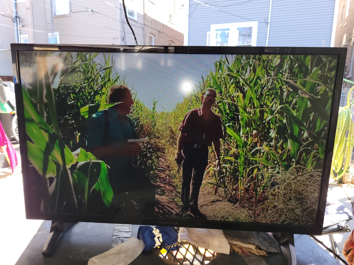 Insignia 32" Smart TV - NS-32F310NA19