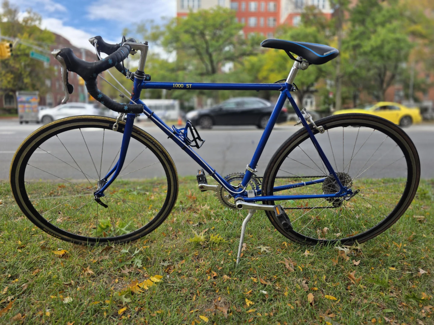 105 shimano full Vintage Blue Road Bike - 1000 ST