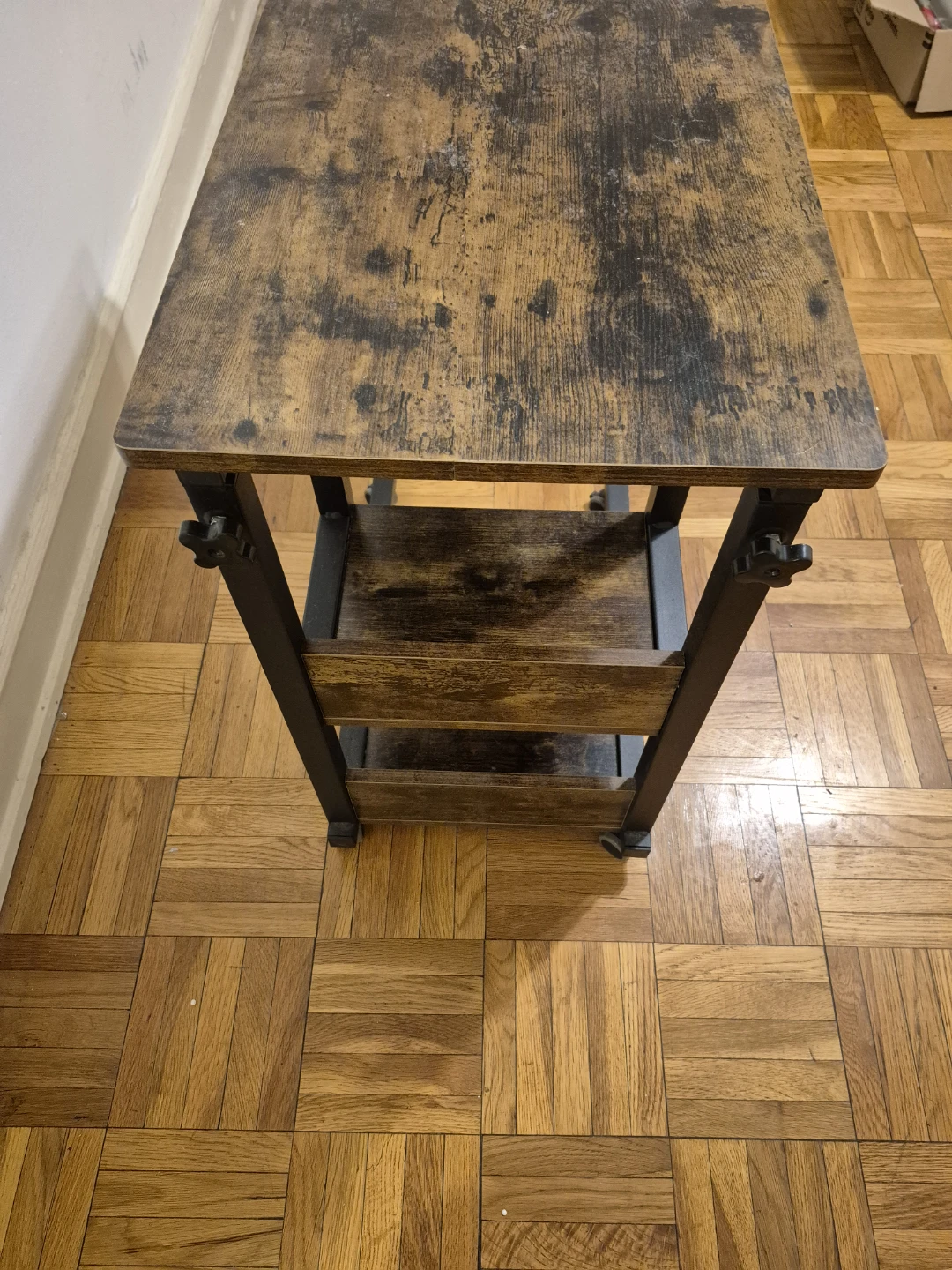 Rolling C-Table with Shelf
