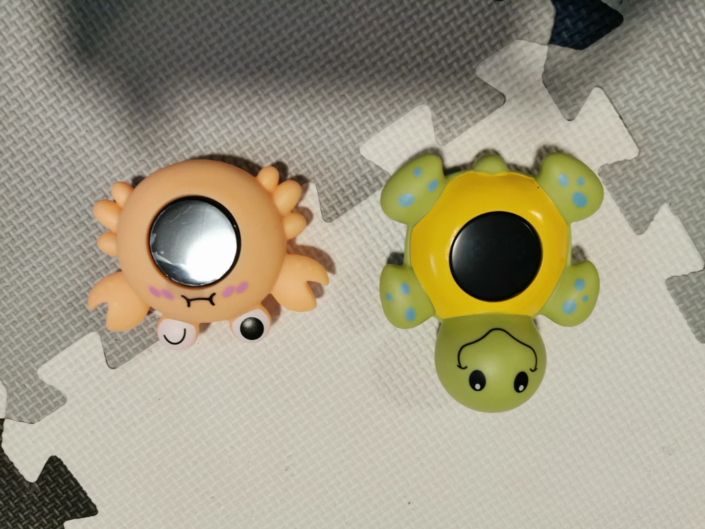 2 Baby Bath Toy Digital Thermometers Crab Turtle