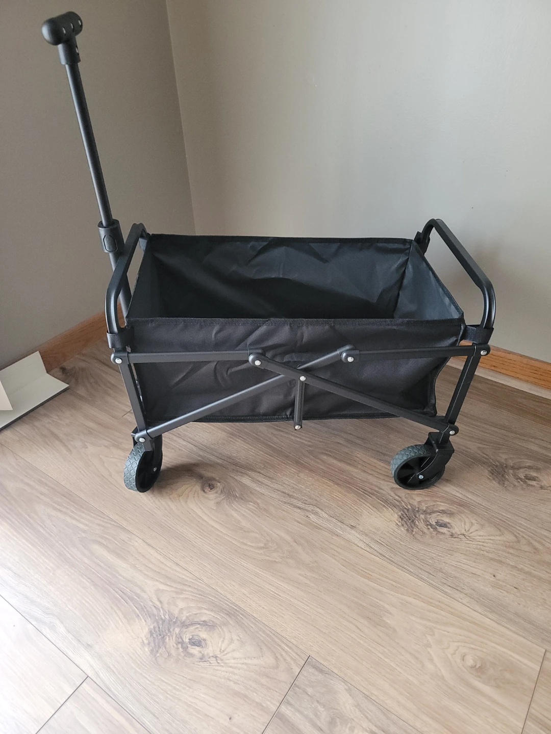 Black Folding Wagon New Never used - photo 3