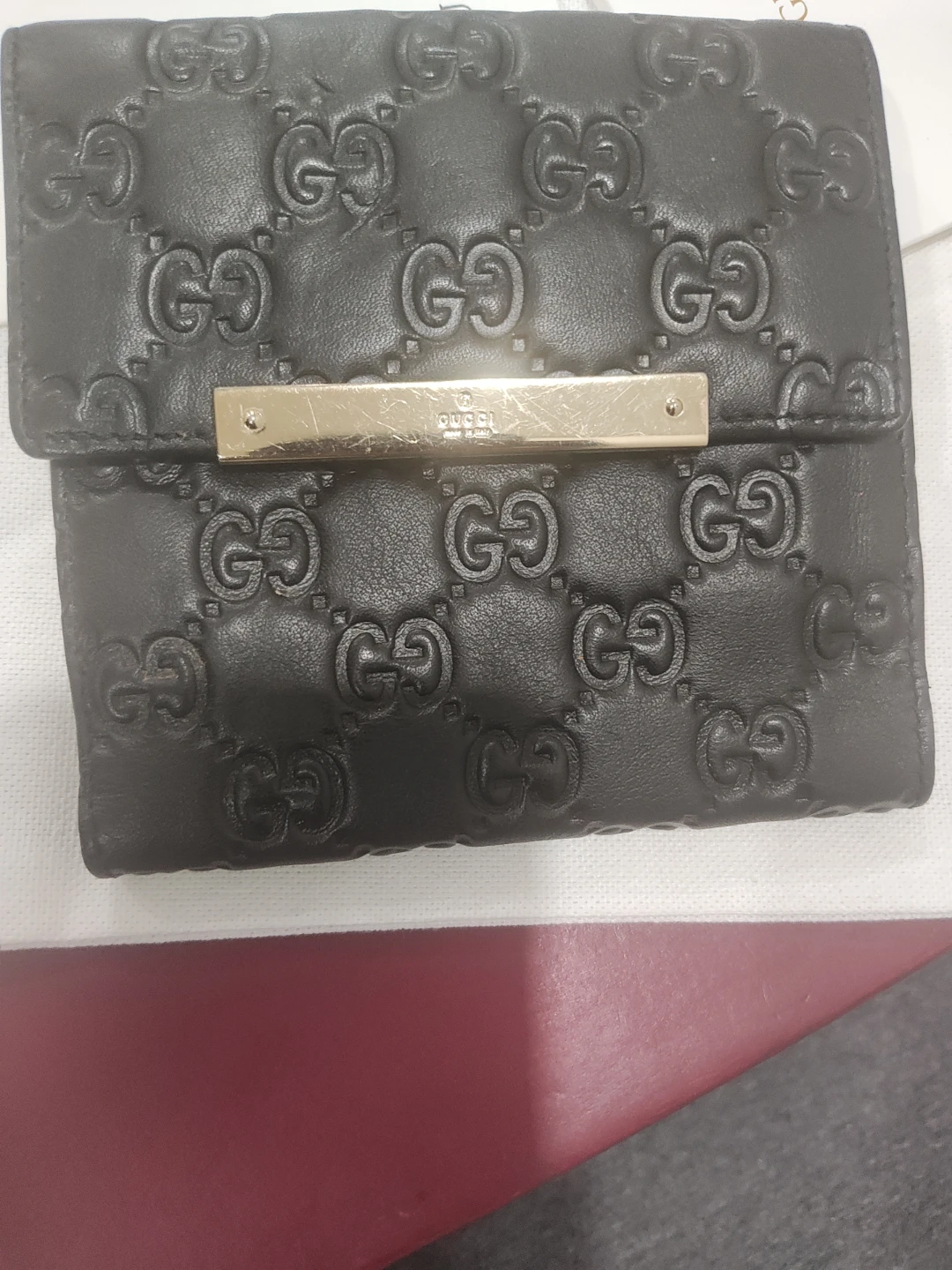 Black Leather Gucci GG Embossed Wallet - photo 4