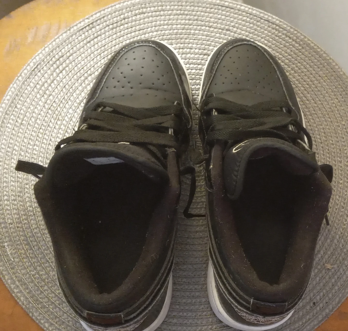 Air Jordan 1 Mid Black Sneakers - photo 3